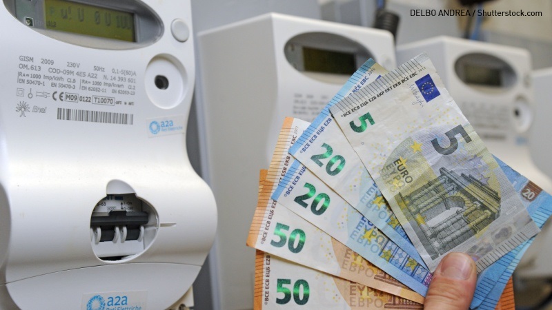 contatori elettricità, soldi